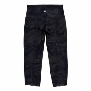 Lululemon Wunder Under Crop Scallop Heritage Camo Size 2 NWOT